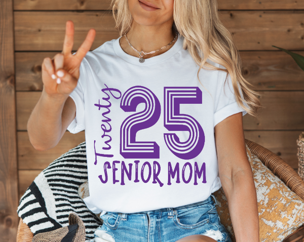 2025 Senior Mom Tee!